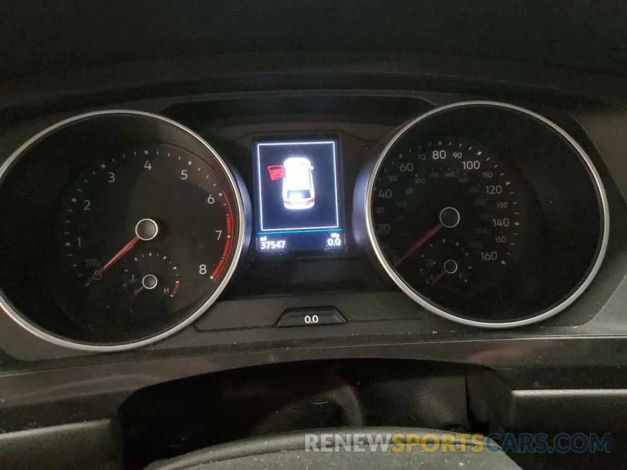 9 Photograph of a damaged car 3VV2B7AX6LM053456 VOLKSWAGEN TIGUAN 2020