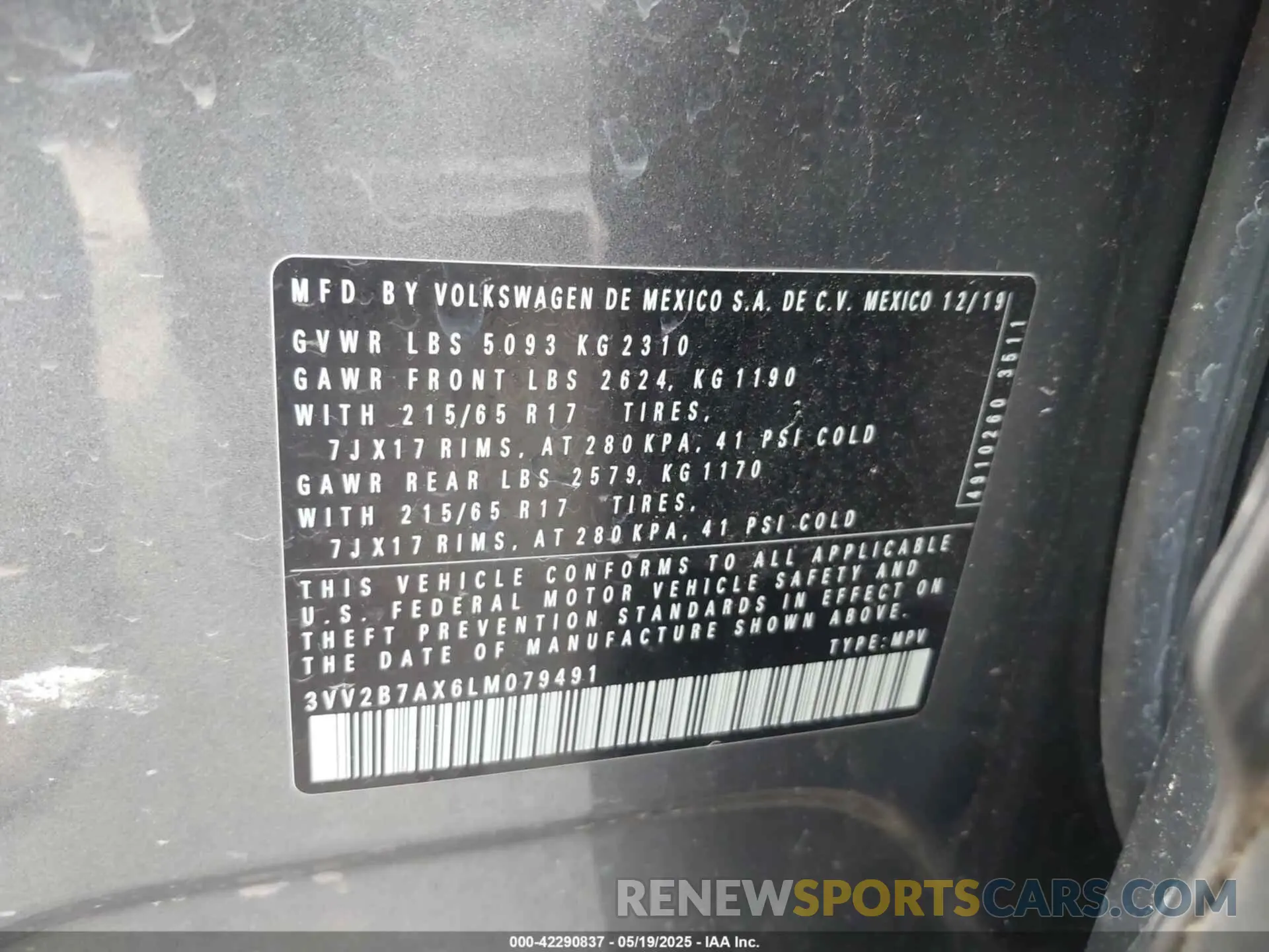 9 Photograph of a damaged car 3VV2B7AX6LM079491 VOLKSWAGEN TIGUAN 2020