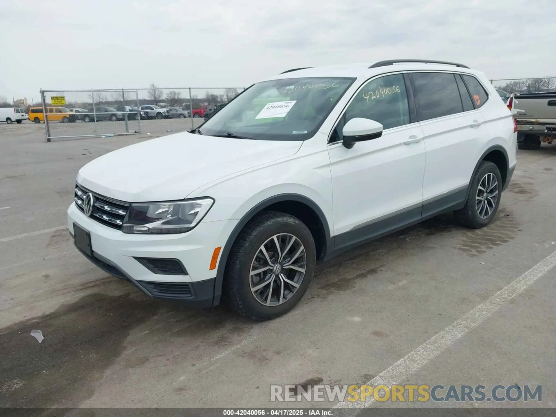 2 Photograph of a damaged car 3VV2B7AX6LM091916 VOLKSWAGEN TIGUAN 2020