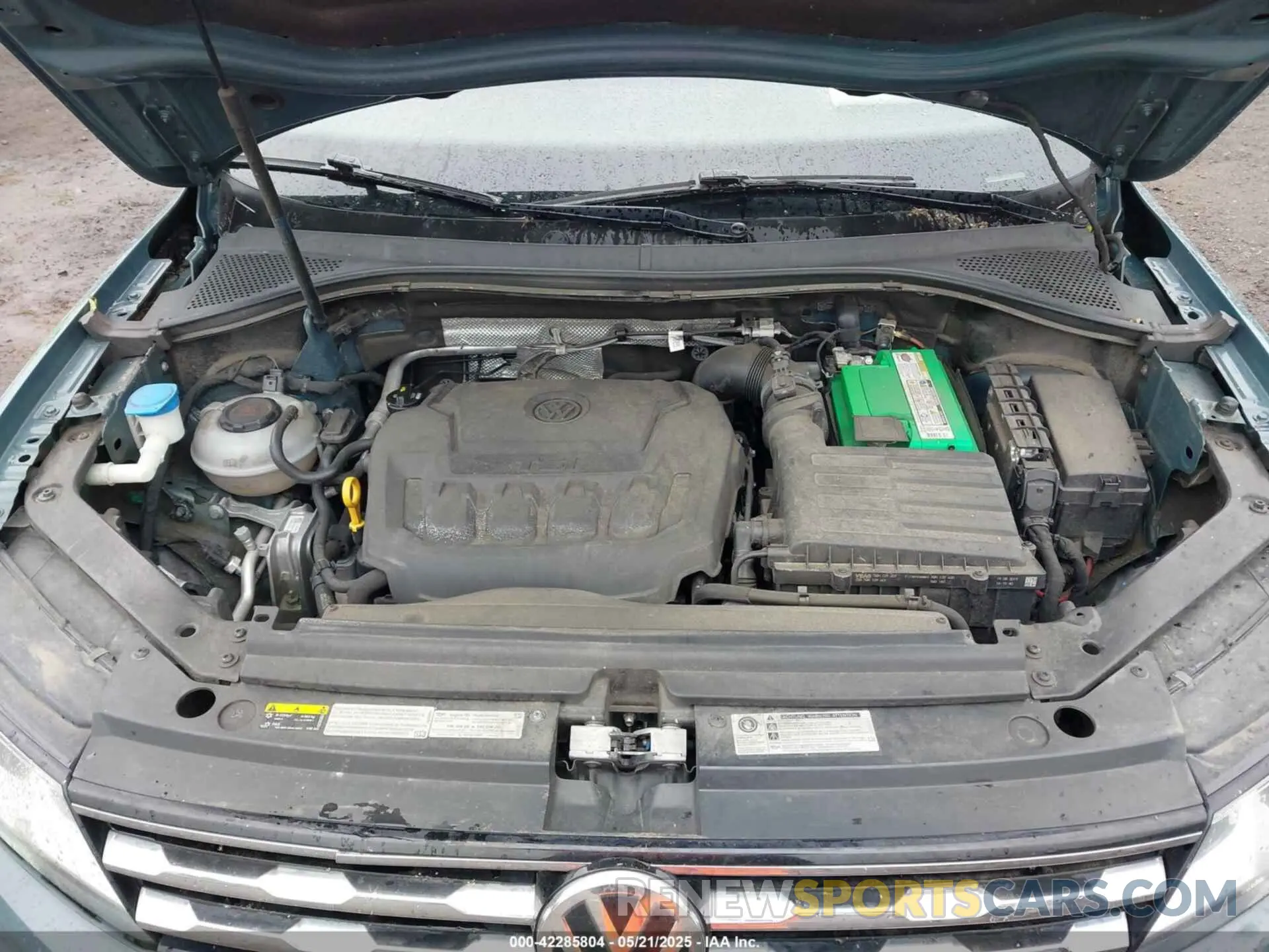 10 Photograph of a damaged car 3VV2B7AX7LM015962 VOLKSWAGEN TIGUAN 2020