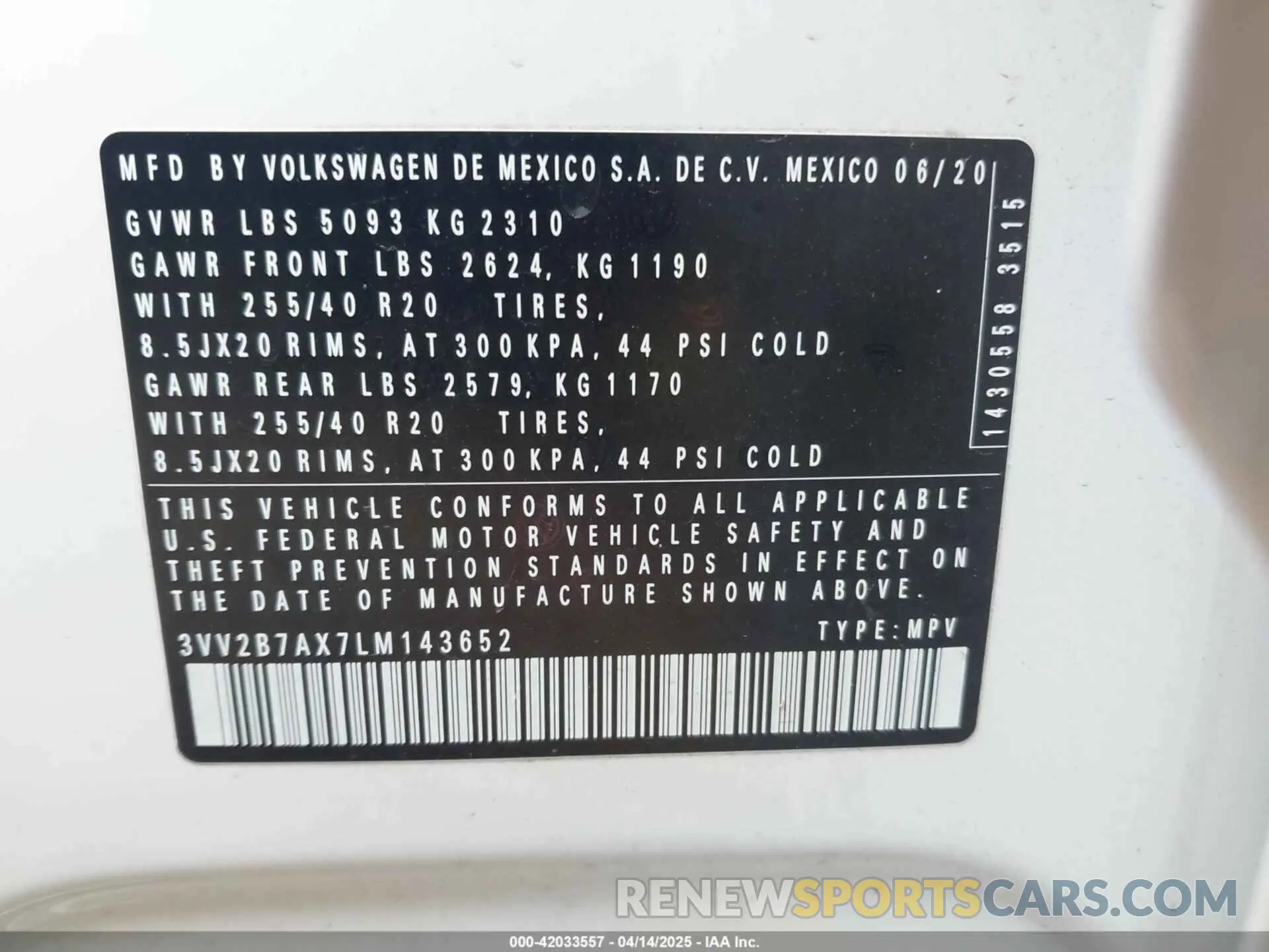9 Photograph of a damaged car 3VV2B7AX7LM143652 VOLKSWAGEN TIGUAN 2020