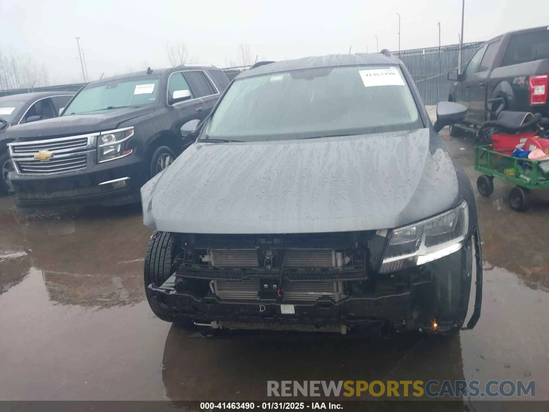 12 Photograph of a damaged car 3VV2B7AX7LM158118 VOLKSWAGEN TIGUAN 2020