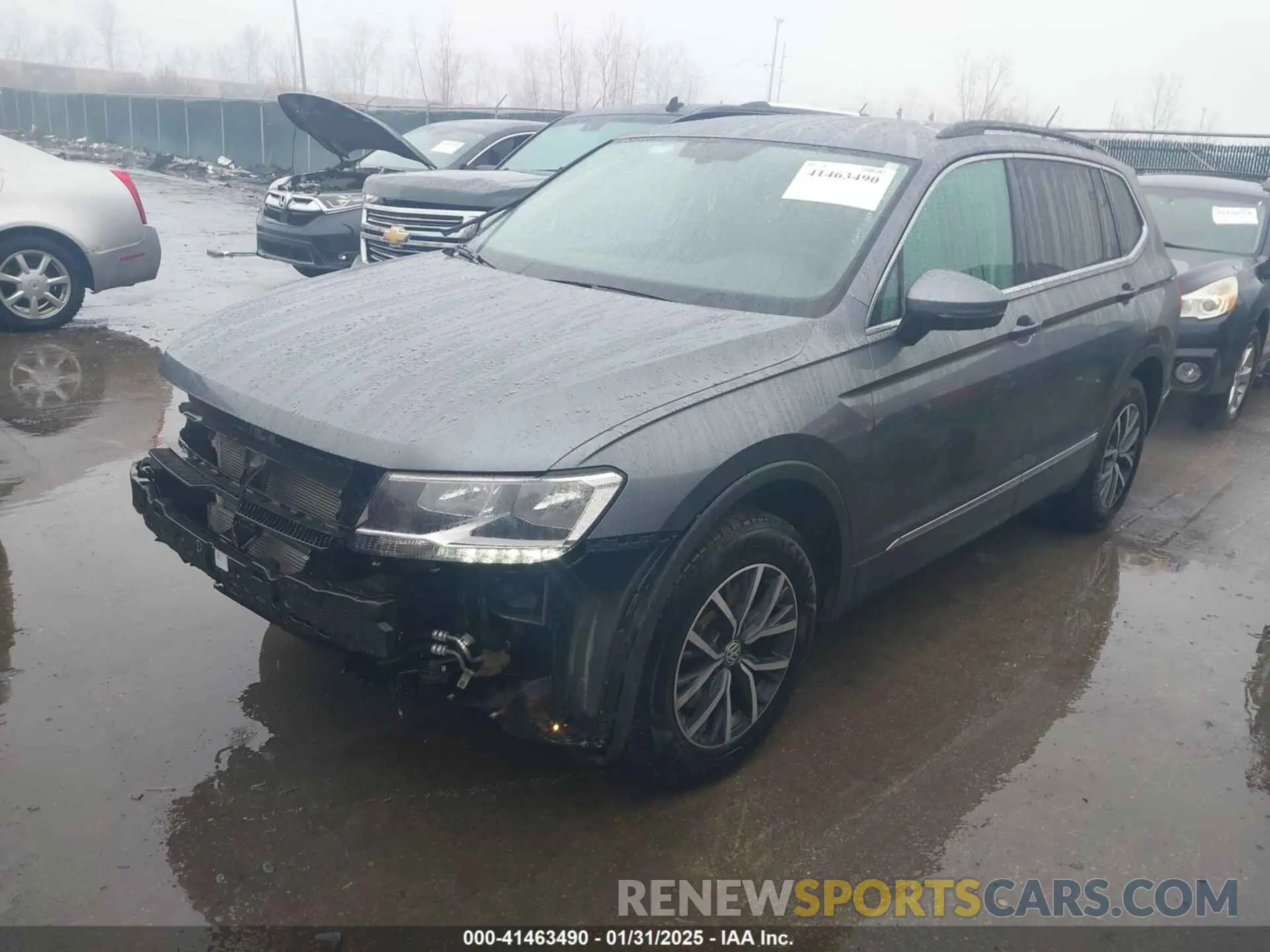 2 Photograph of a damaged car 3VV2B7AX7LM158118 VOLKSWAGEN TIGUAN 2020
