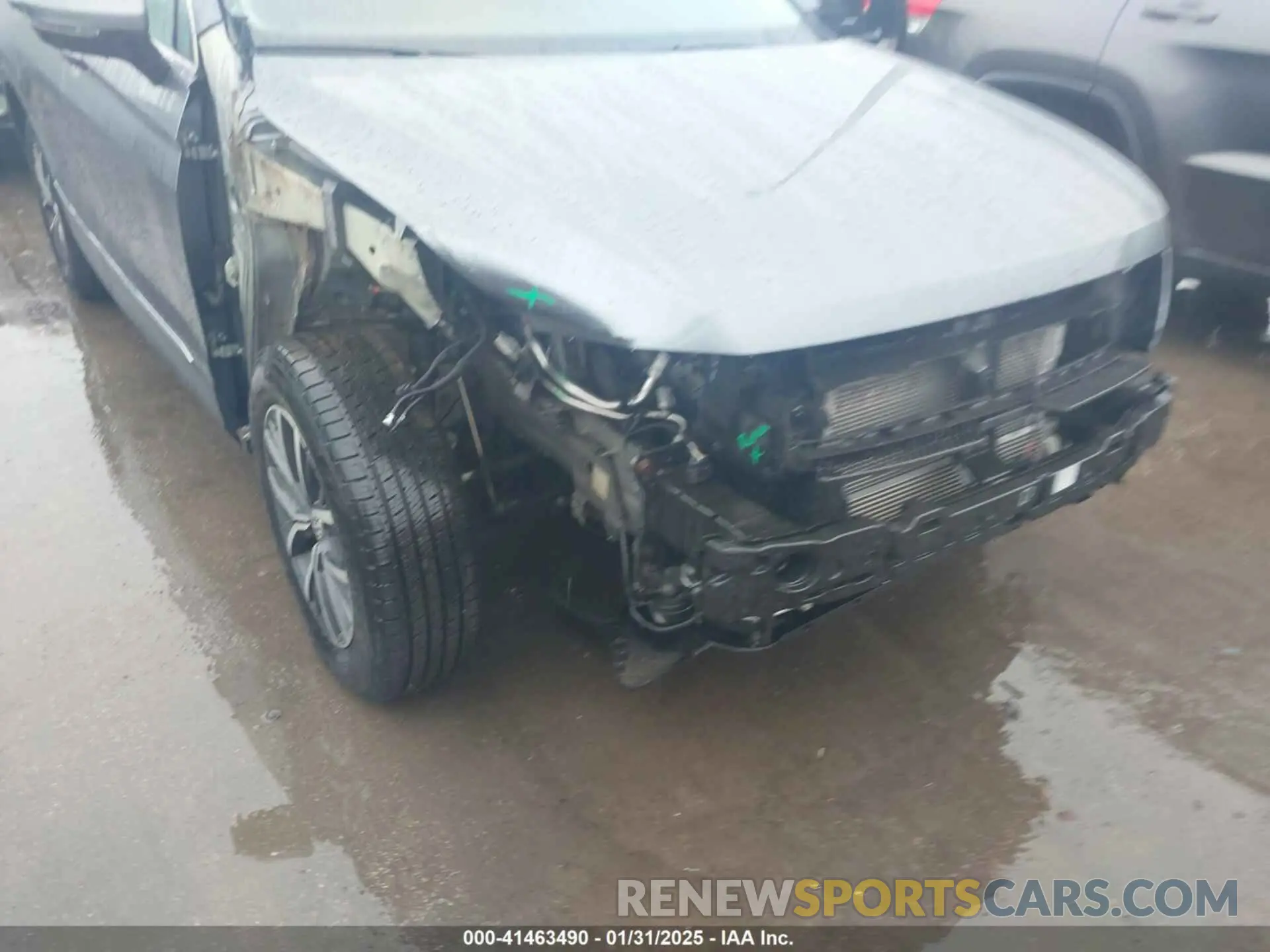 6 Photograph of a damaged car 3VV2B7AX7LM158118 VOLKSWAGEN TIGUAN 2020