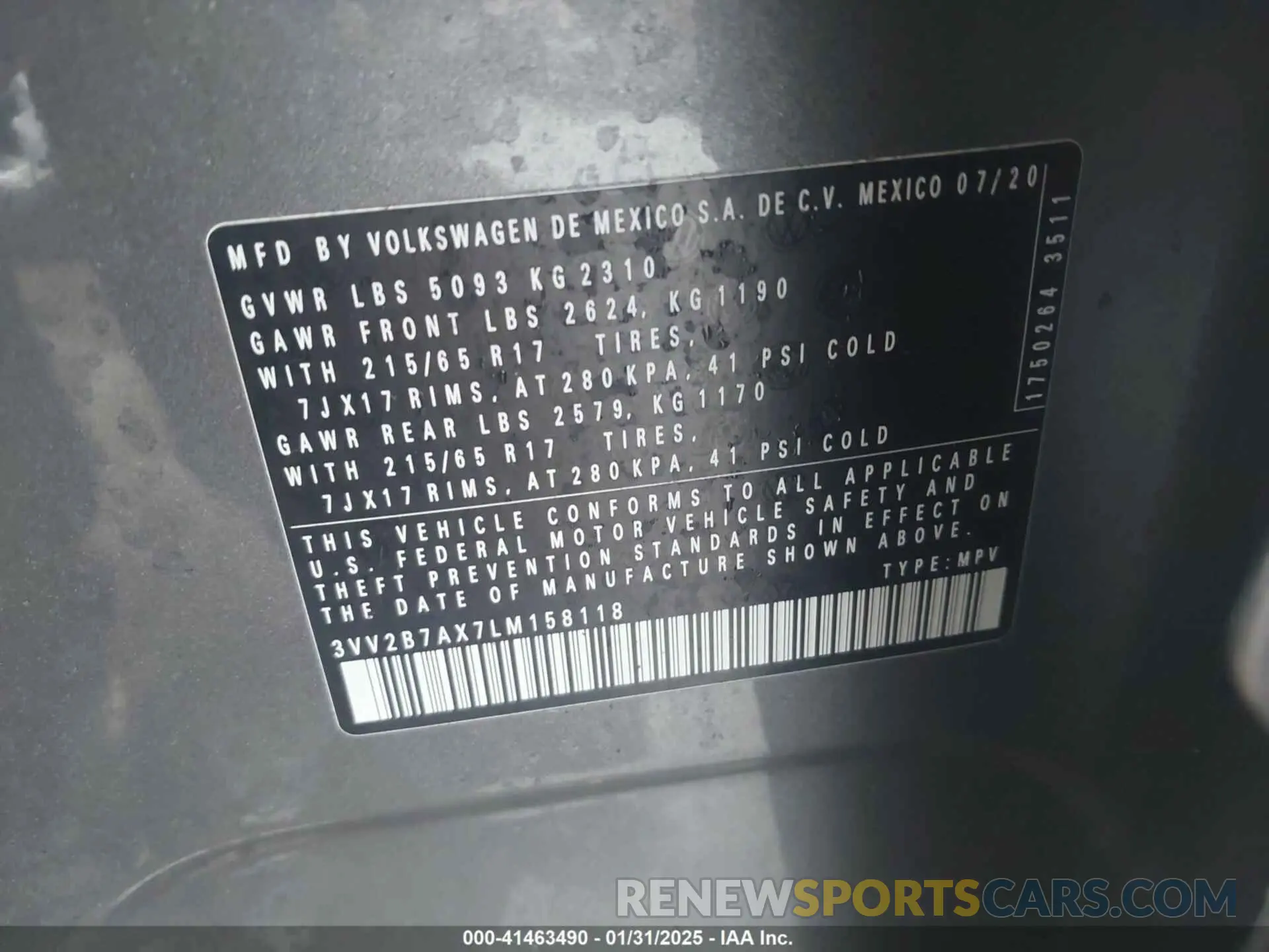 9 Photograph of a damaged car 3VV2B7AX7LM158118 VOLKSWAGEN TIGUAN 2020