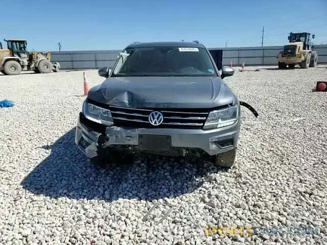 12 Photograph of a damaged car 3VV2B7AX7LM168535 VOLKSWAGEN TIGUAN 2020