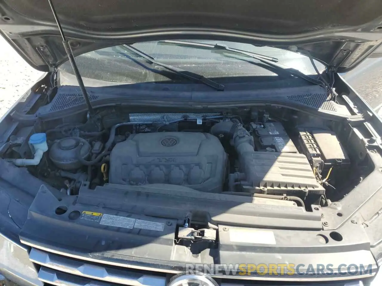 13 Photograph of a damaged car 3VV2B7AX7LM168535 VOLKSWAGEN TIGUAN 2020