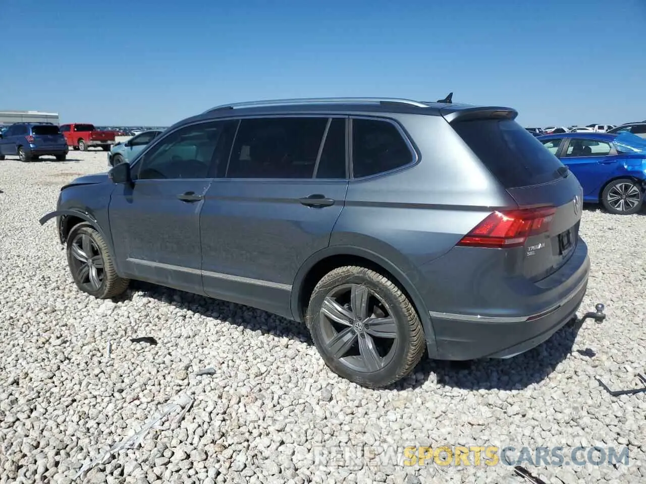 2 Photograph of a damaged car 3VV2B7AX7LM168535 VOLKSWAGEN TIGUAN 2020
