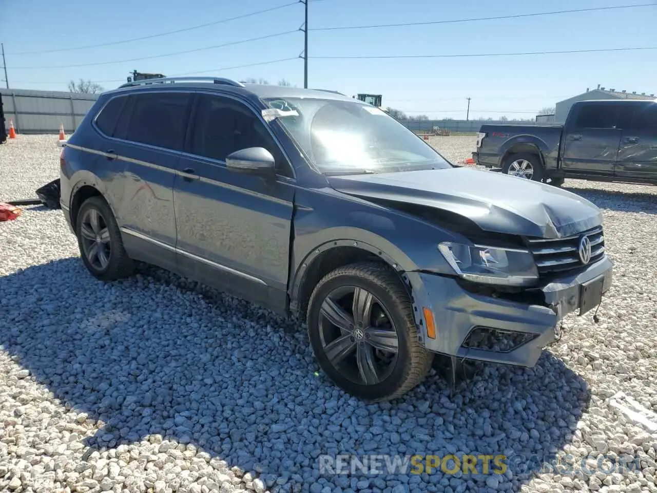 4 Photograph of a damaged car 3VV2B7AX7LM168535 VOLKSWAGEN TIGUAN 2020