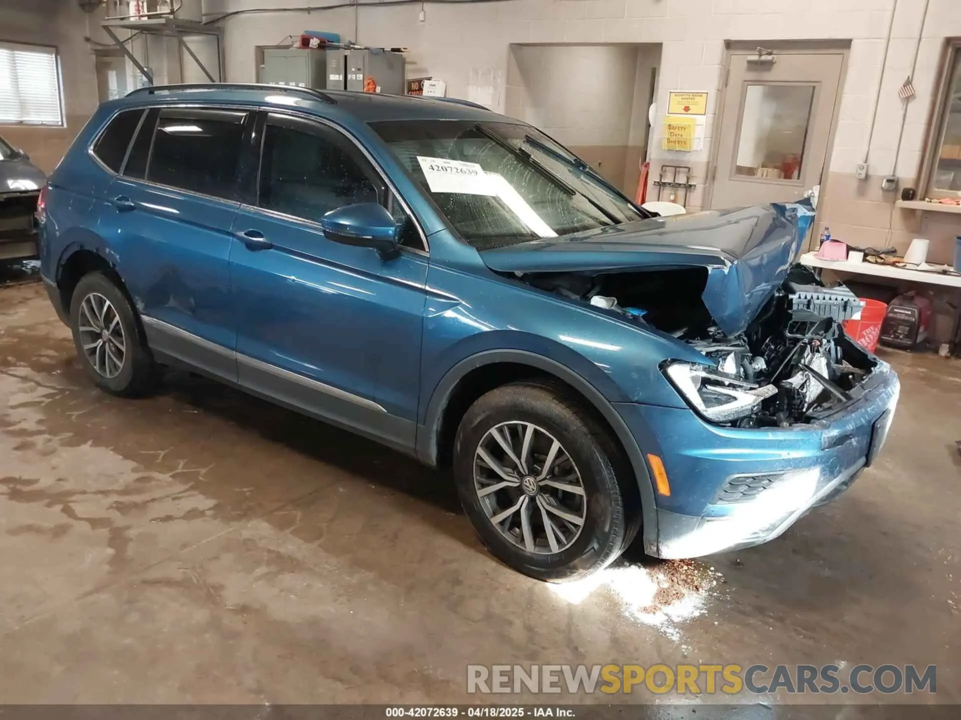 1 Photograph of a damaged car 3VV2B7AX8LM076639 VOLKSWAGEN TIGUAN 2020