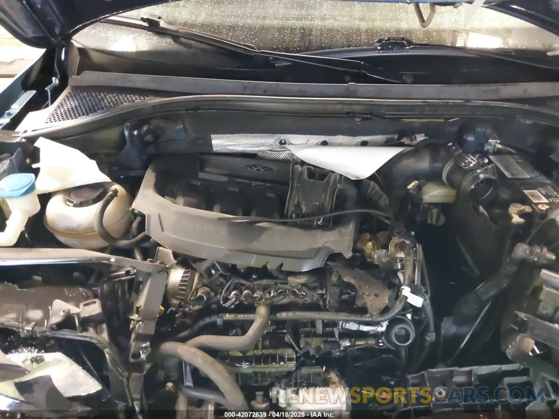 10 Photograph of a damaged car 3VV2B7AX8LM076639 VOLKSWAGEN TIGUAN 2020
