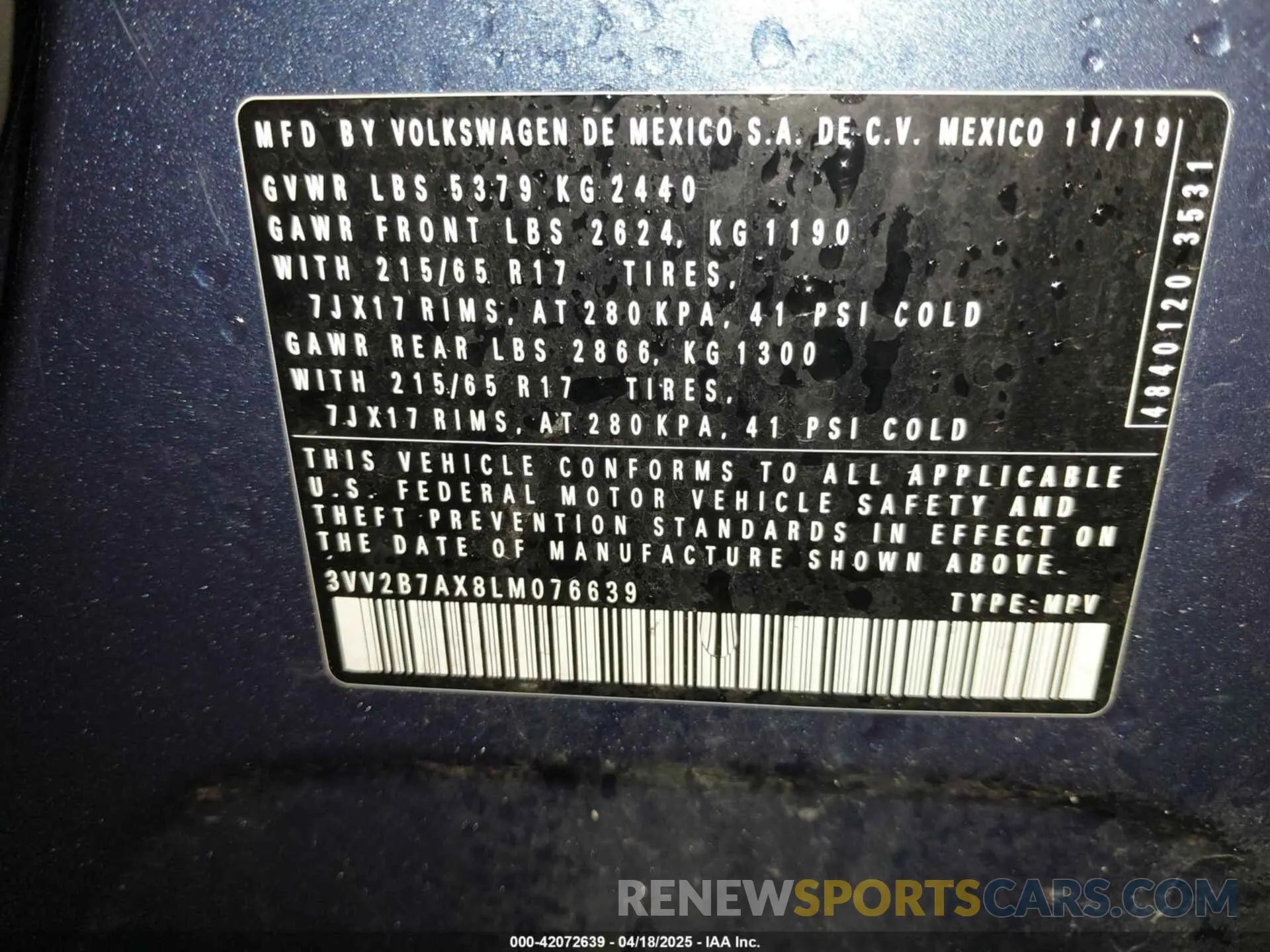9 Photograph of a damaged car 3VV2B7AX8LM076639 VOLKSWAGEN TIGUAN 2020