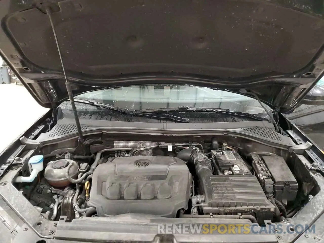 12 Photograph of a damaged car 3VV2B7AX8LM153929 VOLKSWAGEN TIGUAN 2020