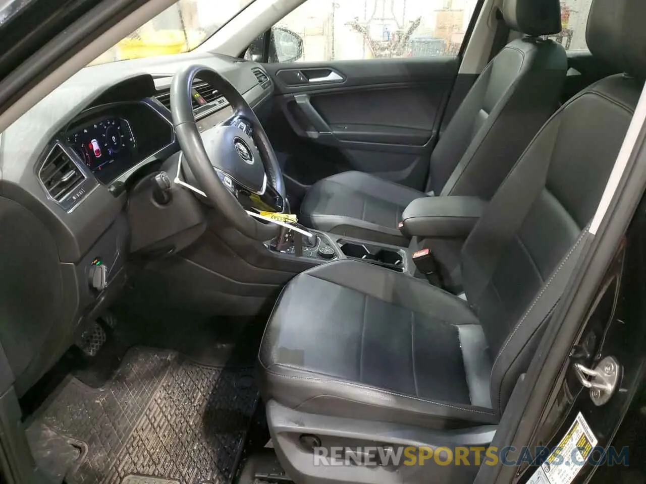 7 Photograph of a damaged car 3VV2B7AX8LM153929 VOLKSWAGEN TIGUAN 2020