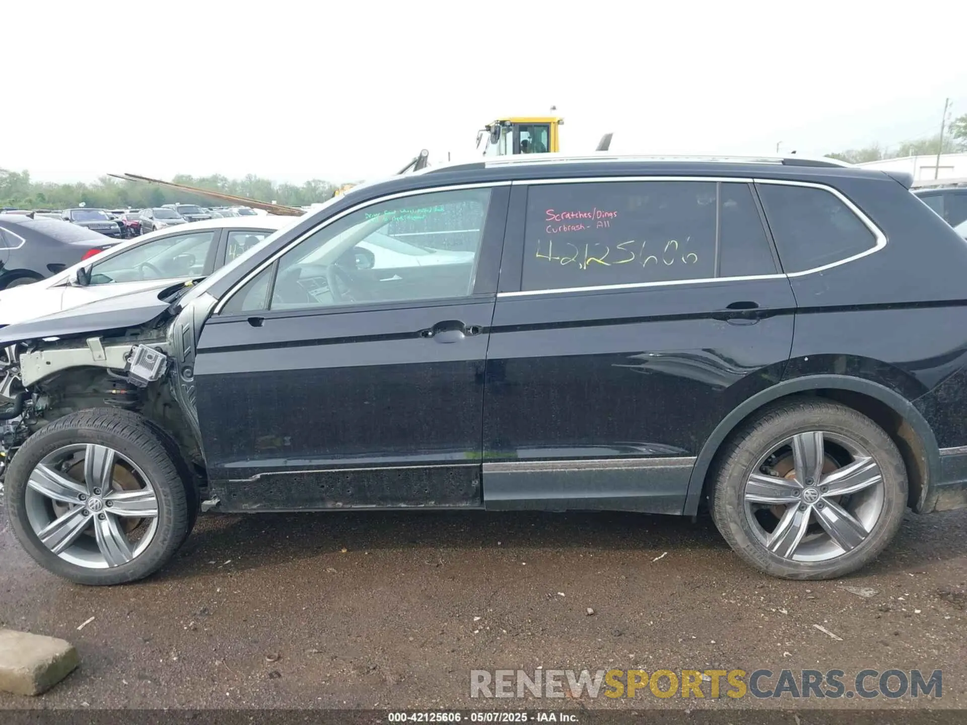 15 Photograph of a damaged car 3VV2B7AX8LM177213 VOLKSWAGEN TIGUAN 2020