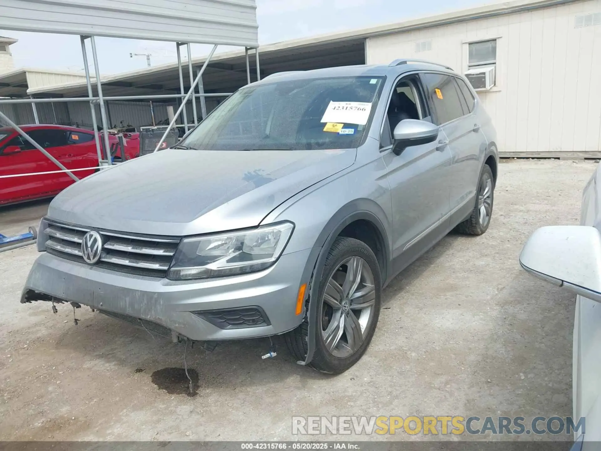 2 Photograph of a damaged car 3VV2B7AX9LM022086 VOLKSWAGEN TIGUAN 2020