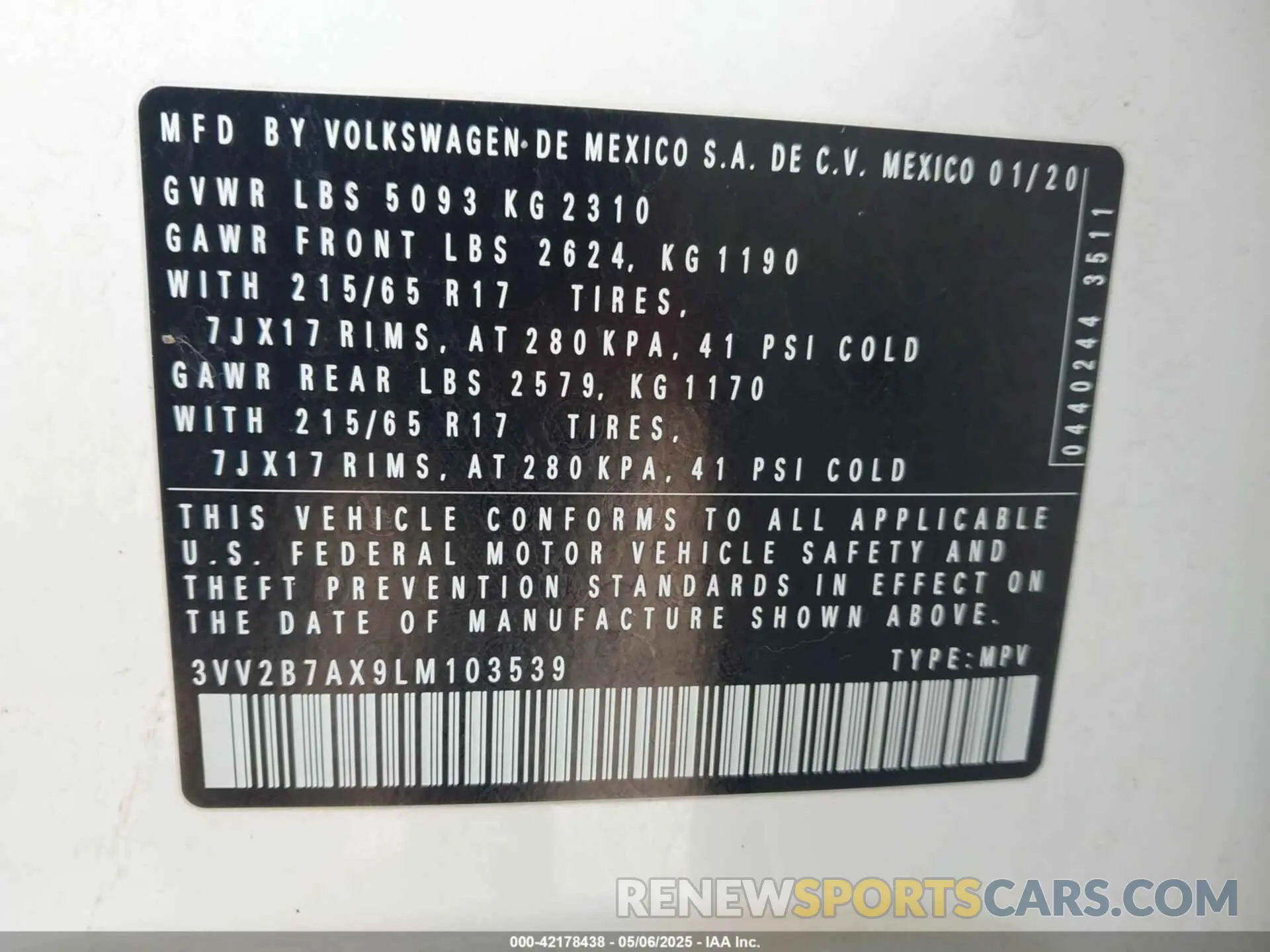 9 Photograph of a damaged car 3VV2B7AX9LM103539 VOLKSWAGEN TIGUAN 2020