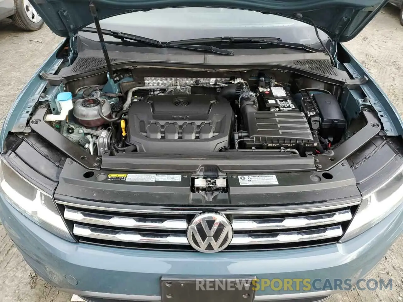 12 Photograph of a damaged car 3VV2B7AX9LM106747 VOLKSWAGEN TIGUAN 2020