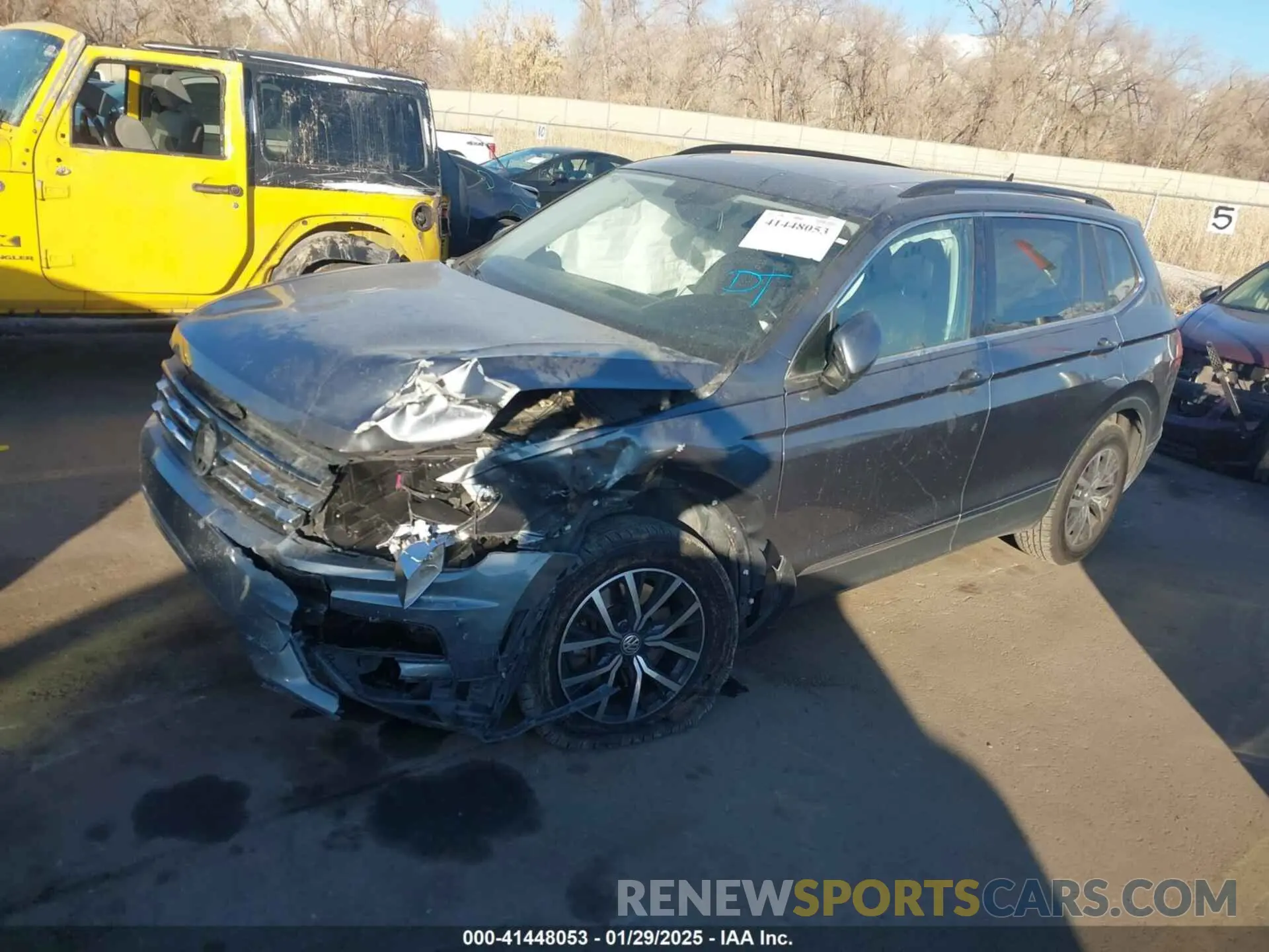 2 Photograph of a damaged car 3VV2B7AX9LM151977 VOLKSWAGEN TIGUAN 2020