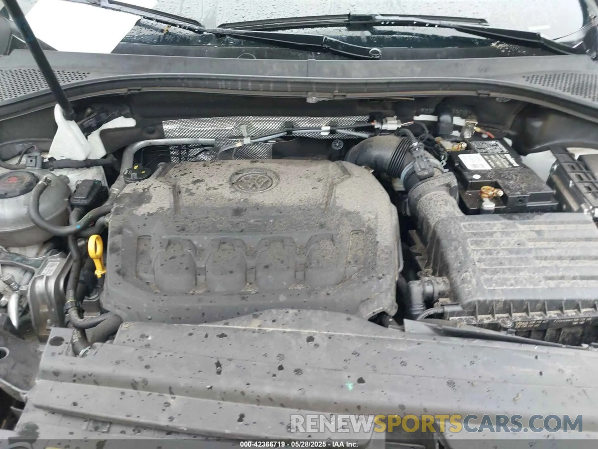10 Photograph of a damaged car 3VV2B7AX9LM163952 VOLKSWAGEN TIGUAN 2020