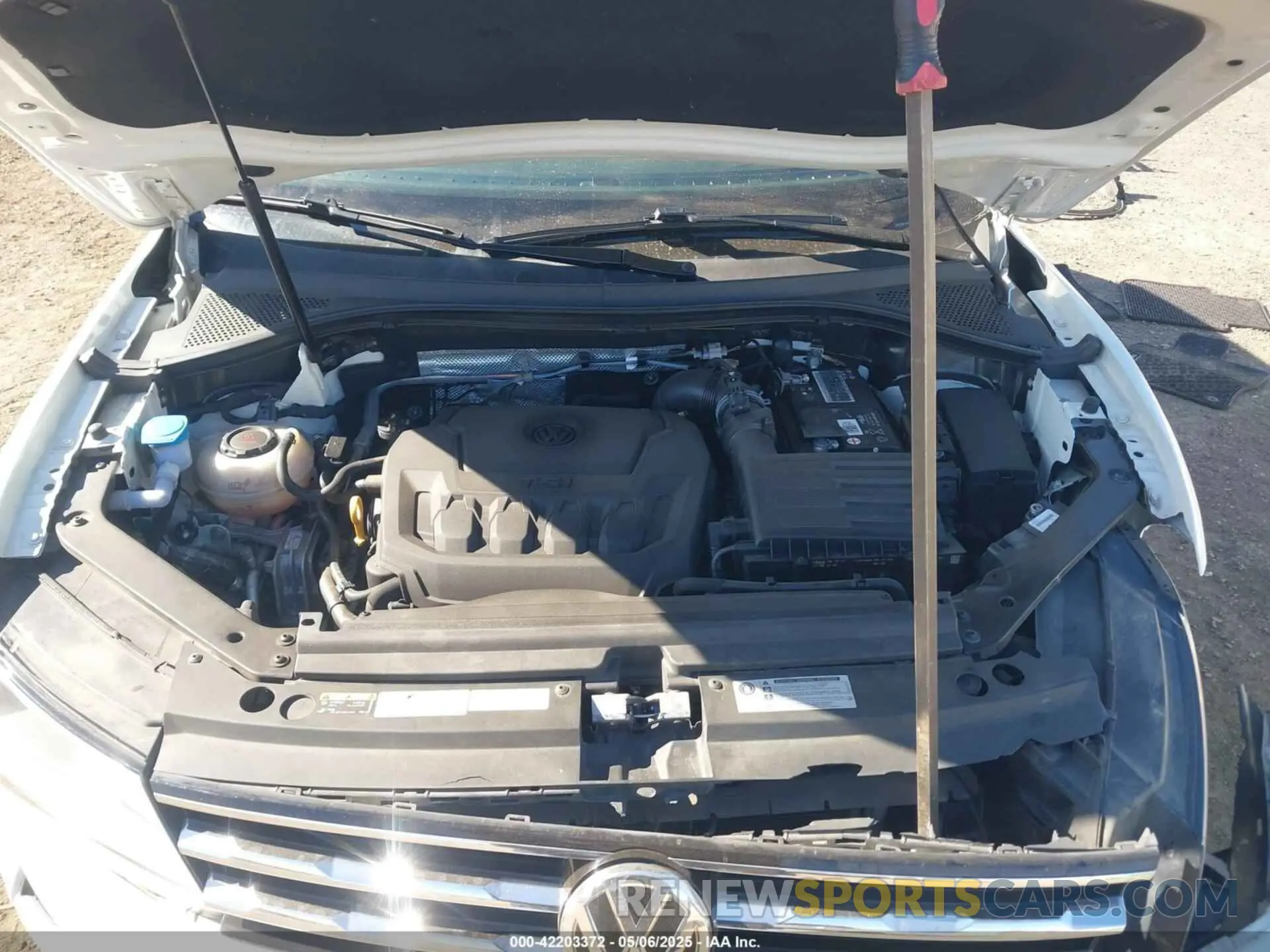 10 Photograph of a damaged car 3VV2B7AXXLM053170 VOLKSWAGEN TIGUAN 2020