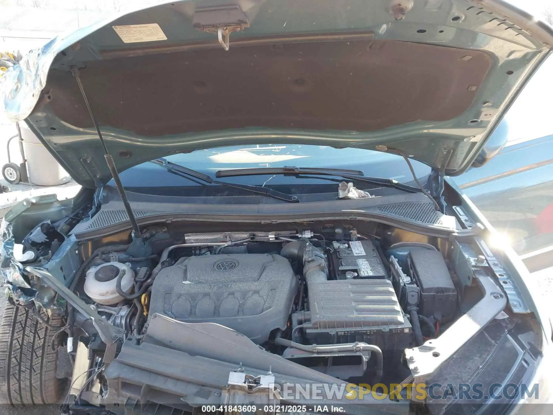 10 Photograph of a damaged car 3VV2B7AXXLM080949 VOLKSWAGEN TIGUAN 2020