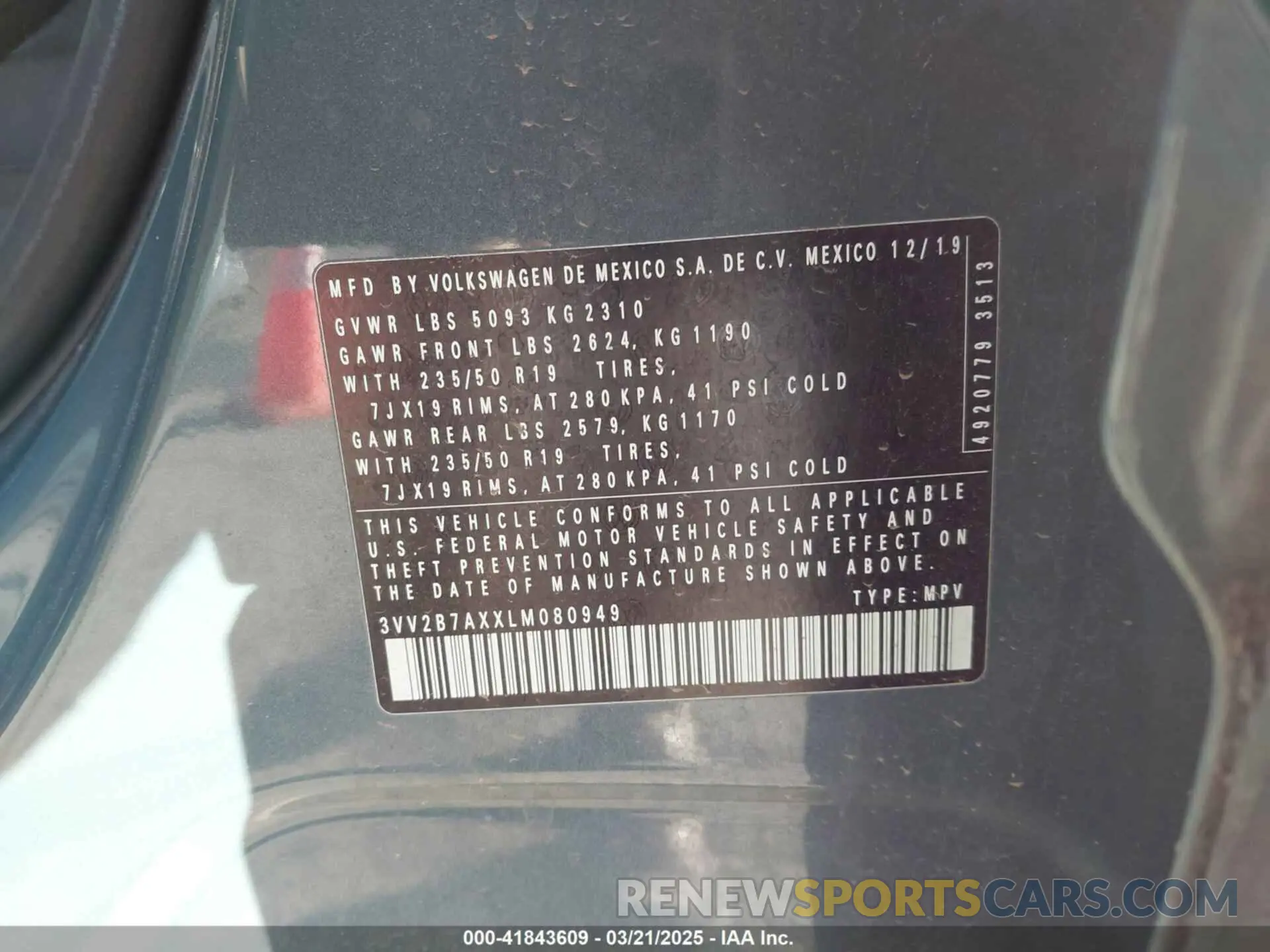 9 Photograph of a damaged car 3VV2B7AXXLM080949 VOLKSWAGEN TIGUAN 2020