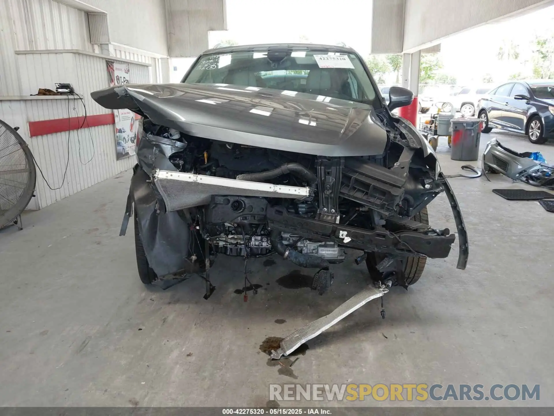 12 Photograph of a damaged car 3VV3B7AX0LM007612 VOLKSWAGEN TIGUAN 2020