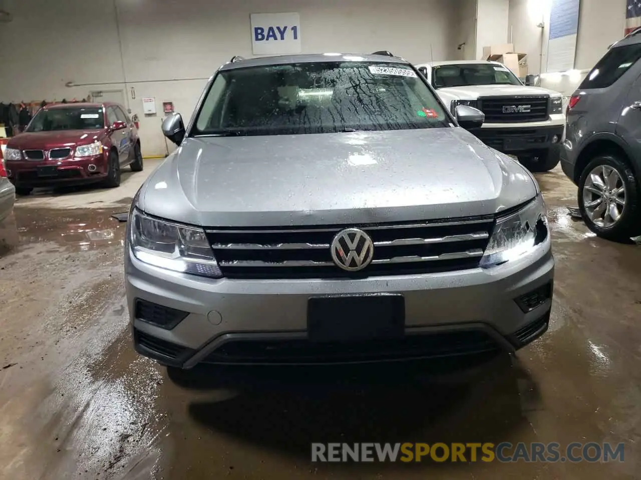 5 Photograph of a damaged car 3VV3B7AX1LM002984 VOLKSWAGEN TIGUAN 2020