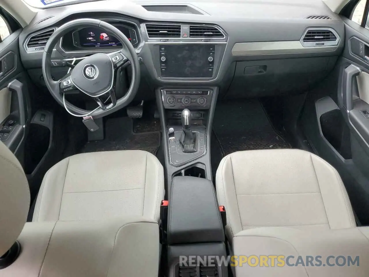 8 Photograph of a damaged car 3VV3B7AX1LM031434 VOLKSWAGEN TIGUAN 2020