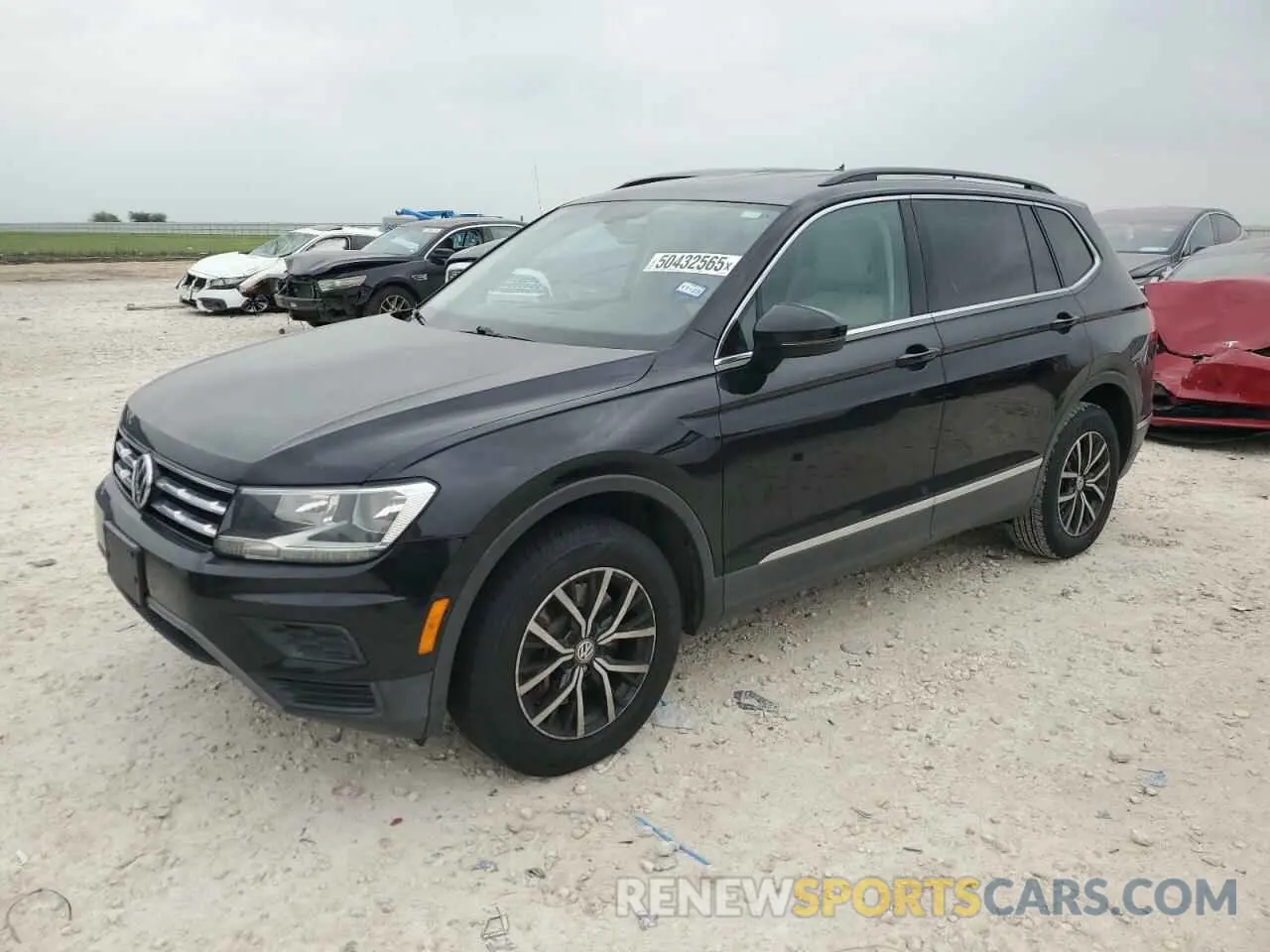 1 Photograph of a damaged car 3VV3B7AX1LM053000 VOLKSWAGEN TIGUAN 2020