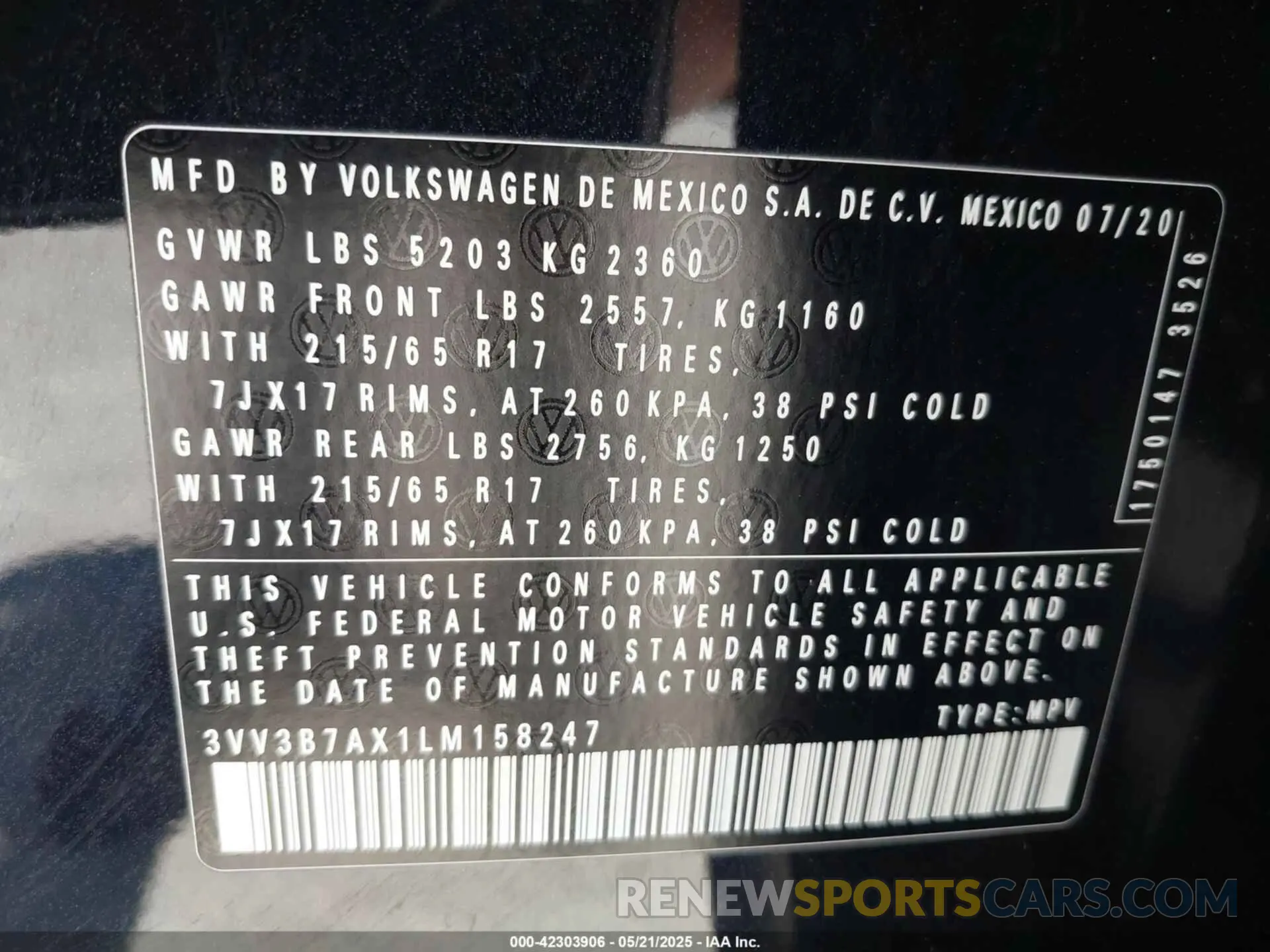 9 Photograph of a damaged car 3VV3B7AX1LM158247 VOLKSWAGEN TIGUAN 2020
