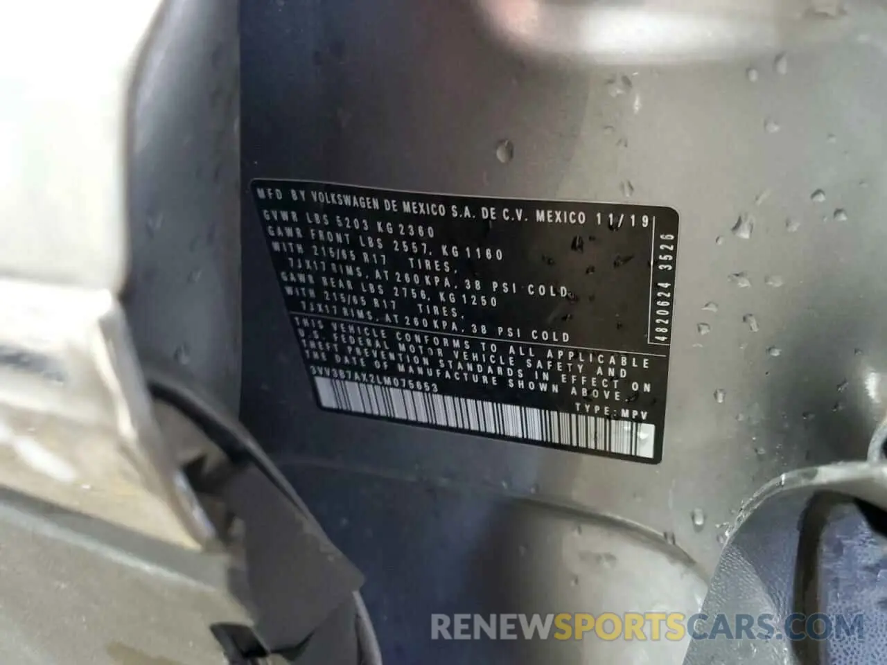 13 Photograph of a damaged car 3VV3B7AX2LM075653 VOLKSWAGEN TIGUAN 2020