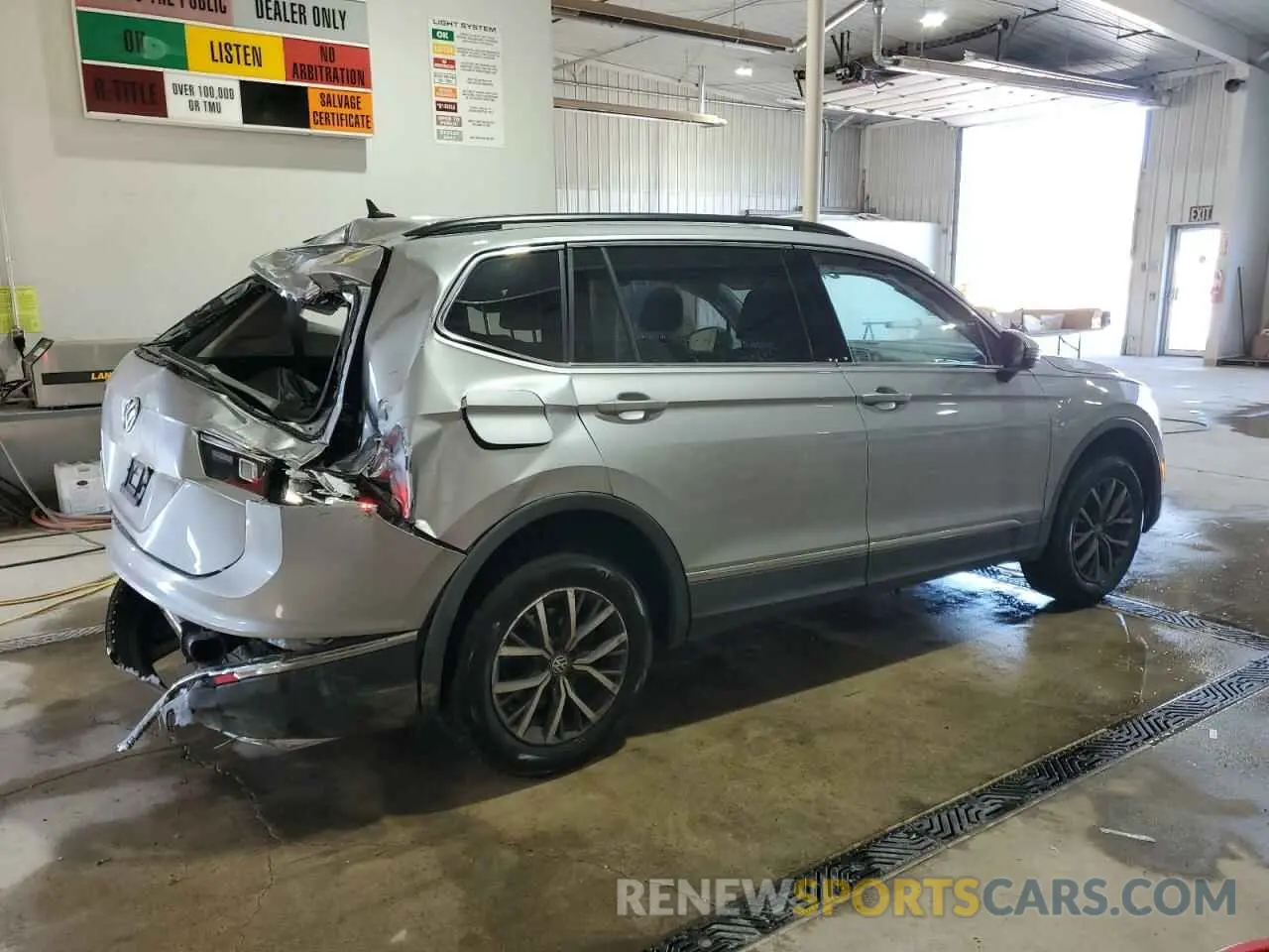 3 Photograph of a damaged car 3VV3B7AX2LM075653 VOLKSWAGEN TIGUAN 2020