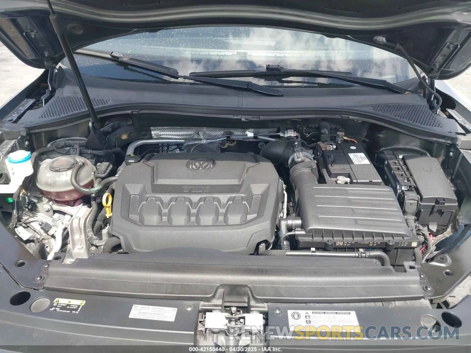 10 Photograph of a damaged car 3VV3B7AX2LM130490 VOLKSWAGEN TIGUAN 2020