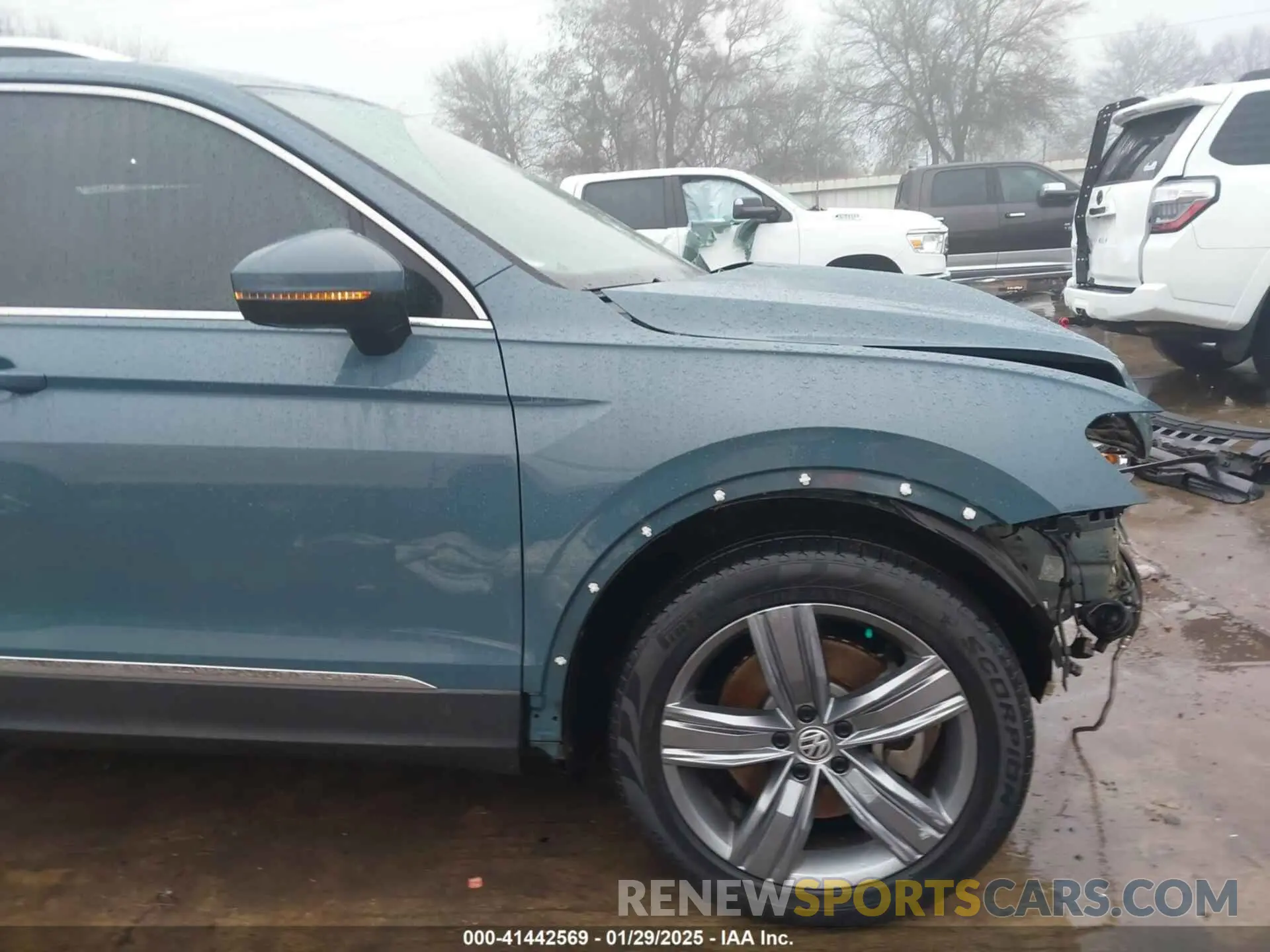 20 Photograph of a damaged car 3VV3B7AX3LM115514 VOLKSWAGEN TIGUAN 2020