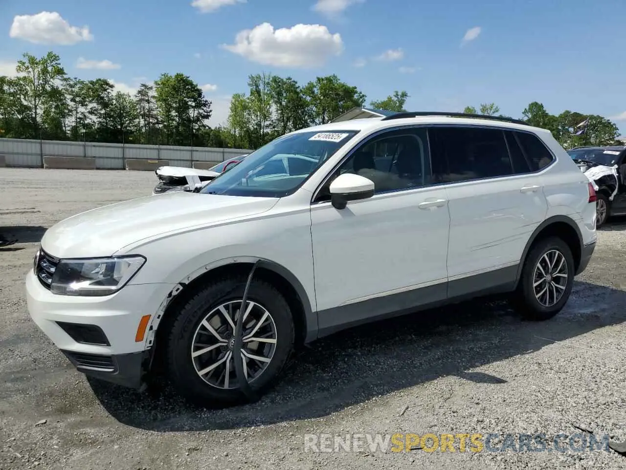 1 Photograph of a damaged car 3VV3B7AX4LM058417 VOLKSWAGEN TIGUAN 2020