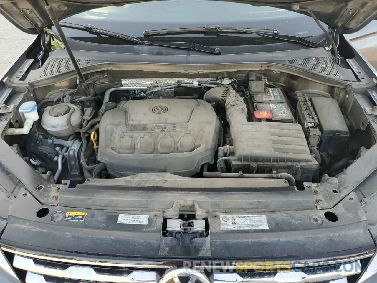 11 Photograph of a damaged car 3VV3B7AX4LM067201 VOLKSWAGEN TIGUAN 2020