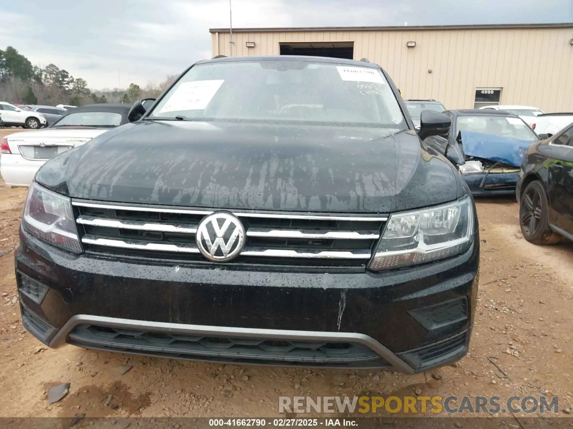 13 Photograph of a damaged car 3VV3B7AX4LM086038 VOLKSWAGEN TIGUAN 2020
