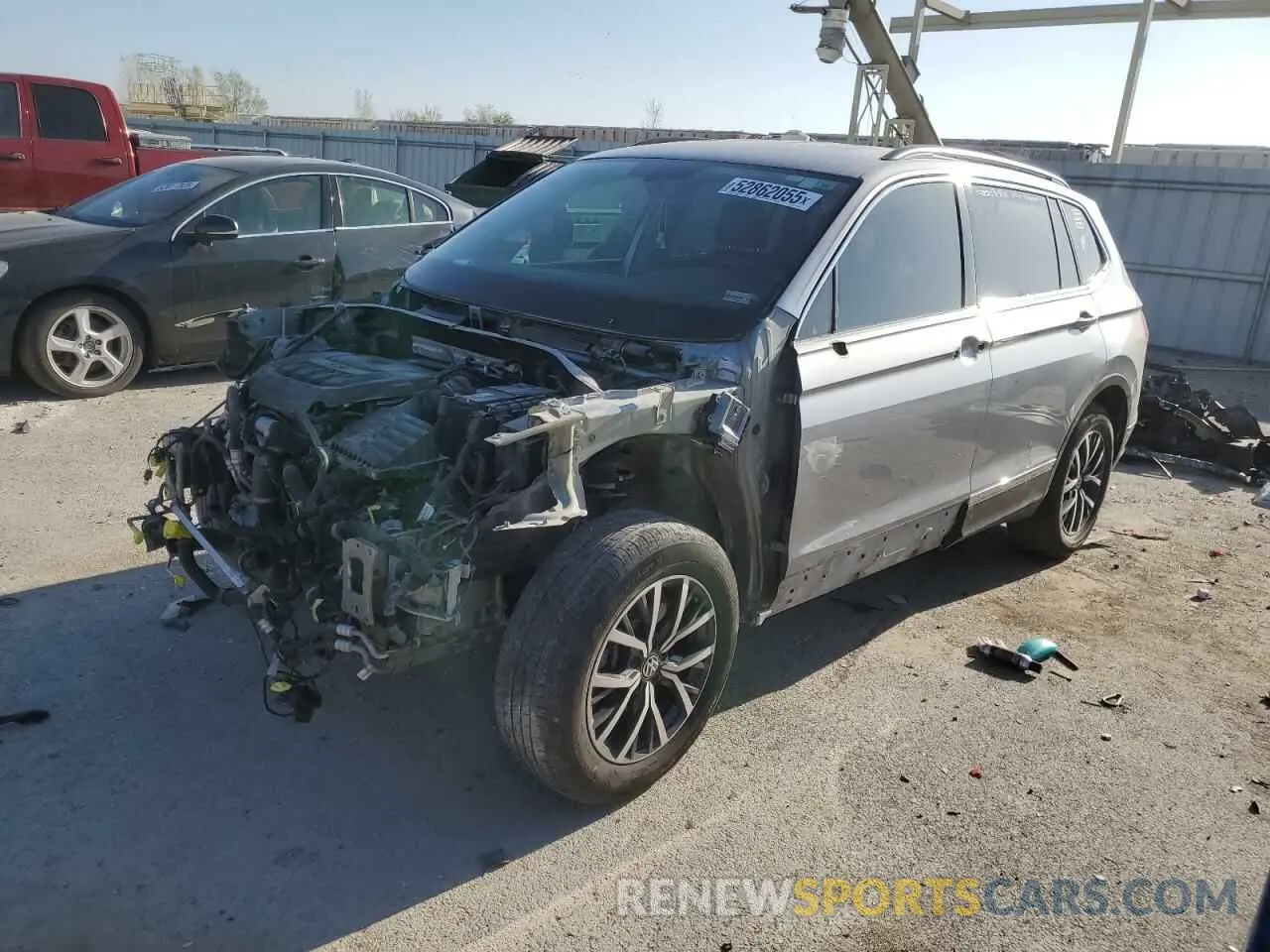 1 Photograph of a damaged car 3VV3B7AX4LM113769 VOLKSWAGEN TIGUAN 2020