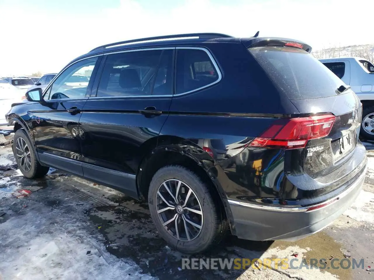 2 Photograph of a damaged car 3VV3B7AX5LM105518 VOLKSWAGEN TIGUAN 2020
