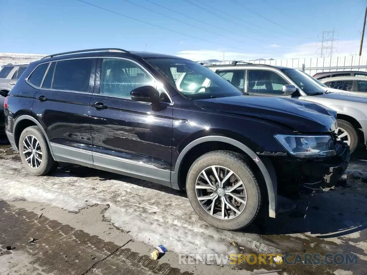 4 Photograph of a damaged car 3VV3B7AX5LM105518 VOLKSWAGEN TIGUAN 2020