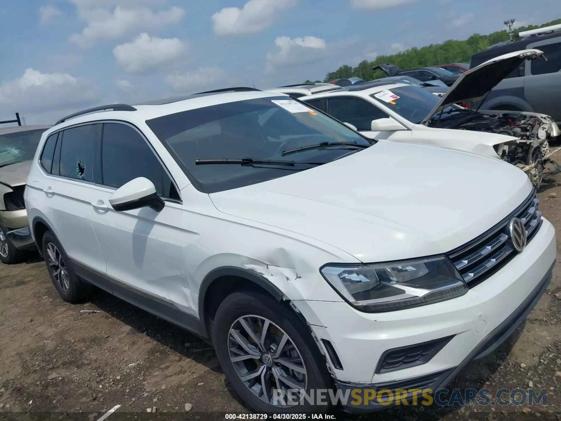 6 Photograph of a damaged car 3VV3B7AX6LM054238 VOLKSWAGEN TIGUAN 2020