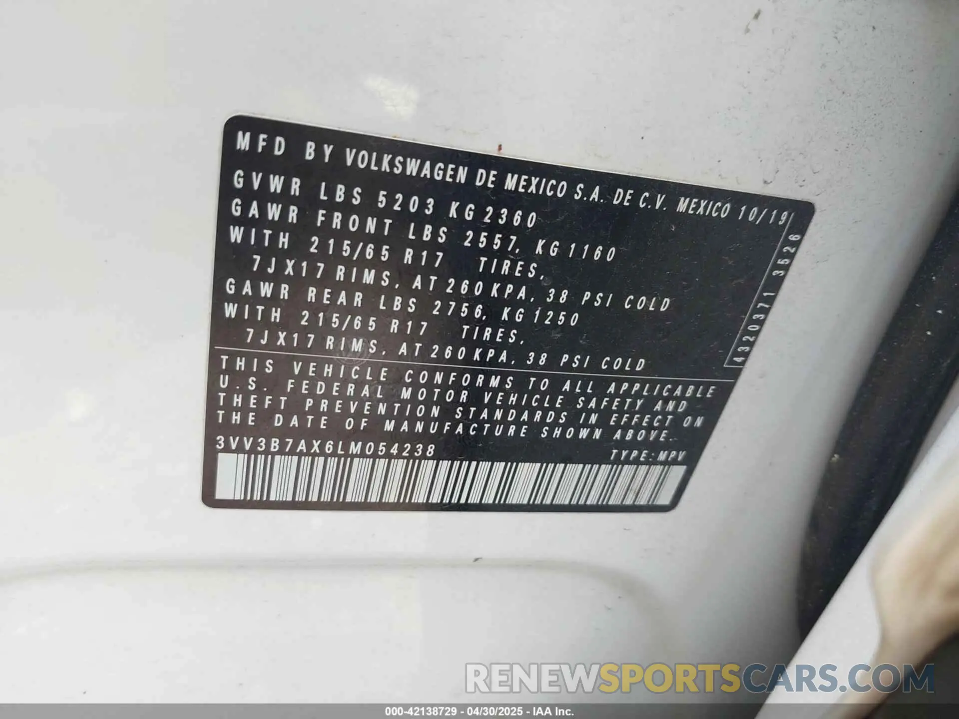 9 Photograph of a damaged car 3VV3B7AX6LM054238 VOLKSWAGEN TIGUAN 2020