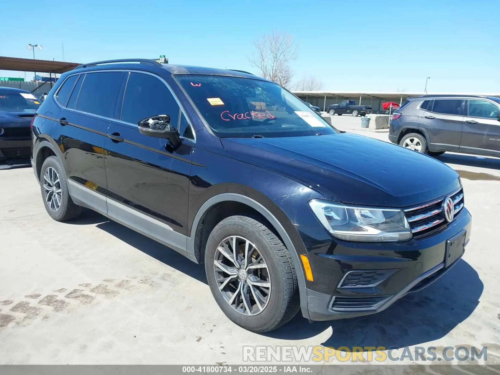1 Photograph of a damaged car 3VV3B7AX6LM071413 VOLKSWAGEN TIGUAN 2020