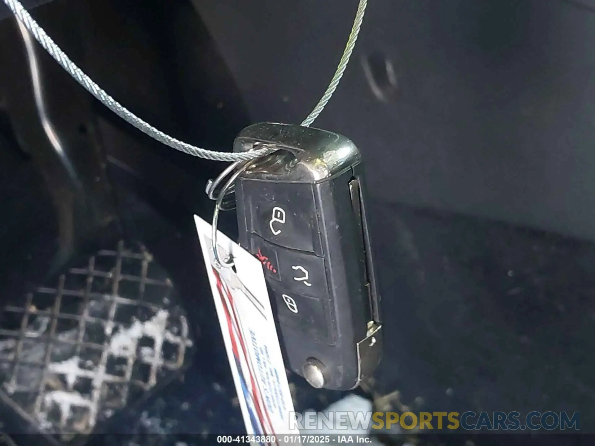 11 Photograph of a damaged car 3VV3B7AX7LM091718 VOLKSWAGEN TIGUAN 2020
