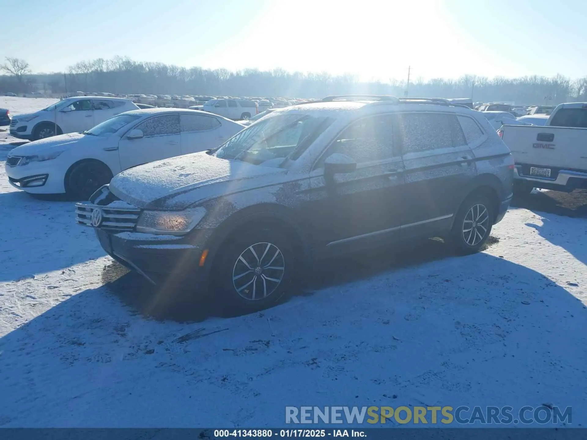 2 Photograph of a damaged car 3VV3B7AX7LM091718 VOLKSWAGEN TIGUAN 2020