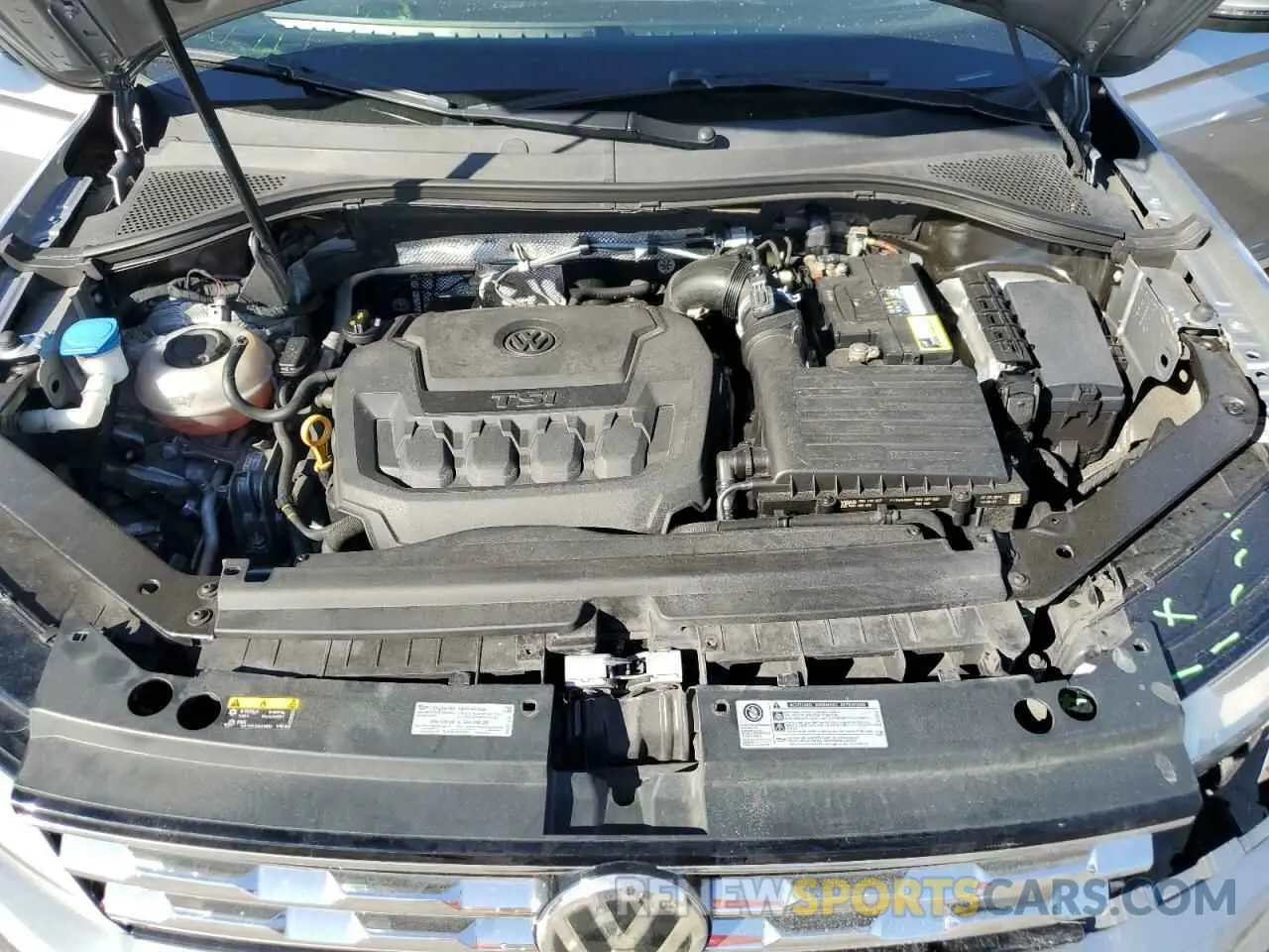 13 Photograph of a damaged car 3VV3B7AX8LM036808 VOLKSWAGEN TIGUAN 2020