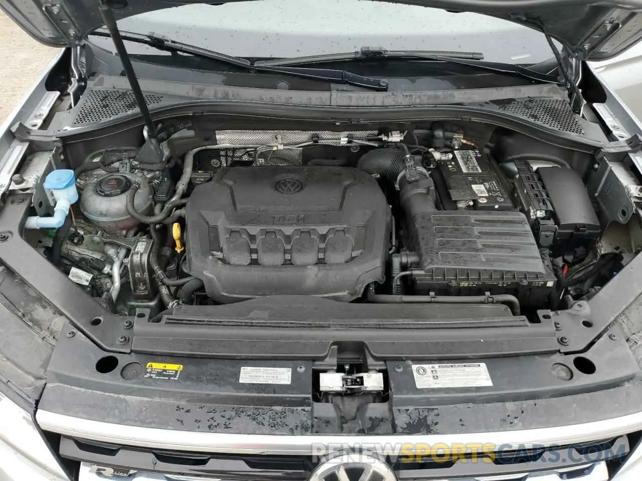 14 Photograph of a damaged car 3VV3B7AX8LM118697 VOLKSWAGEN TIGUAN 2020