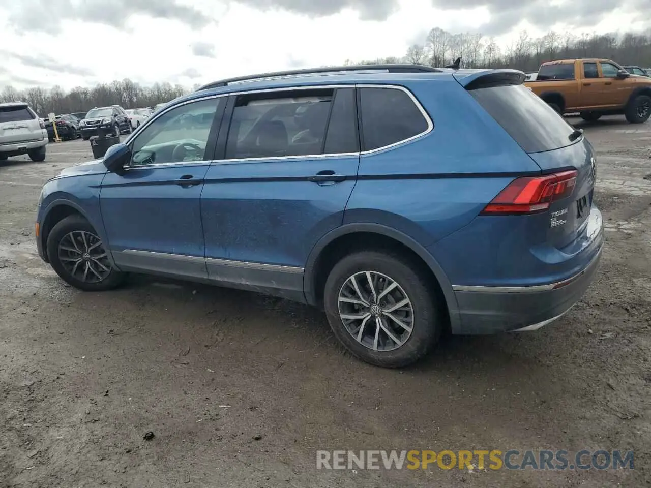 2 Photograph of a damaged car 3VV3B7AX8LM143437 VOLKSWAGEN TIGUAN 2020